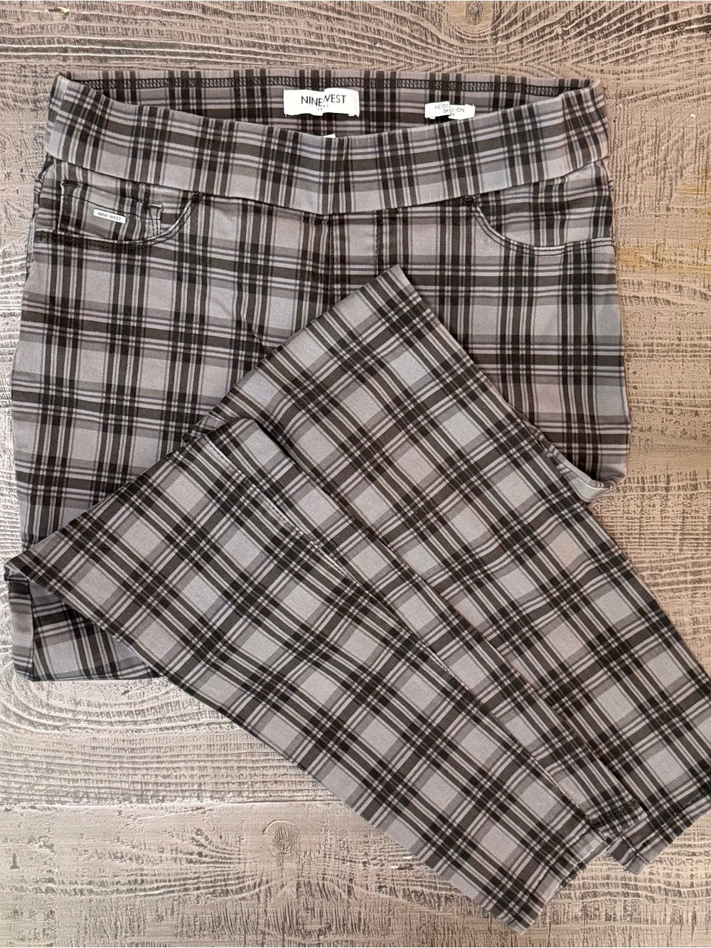 Nine West Gray & Black Plaid Point Pants